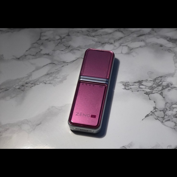 Zeno Pro Acne Clearing Device - Picture 2 of 12